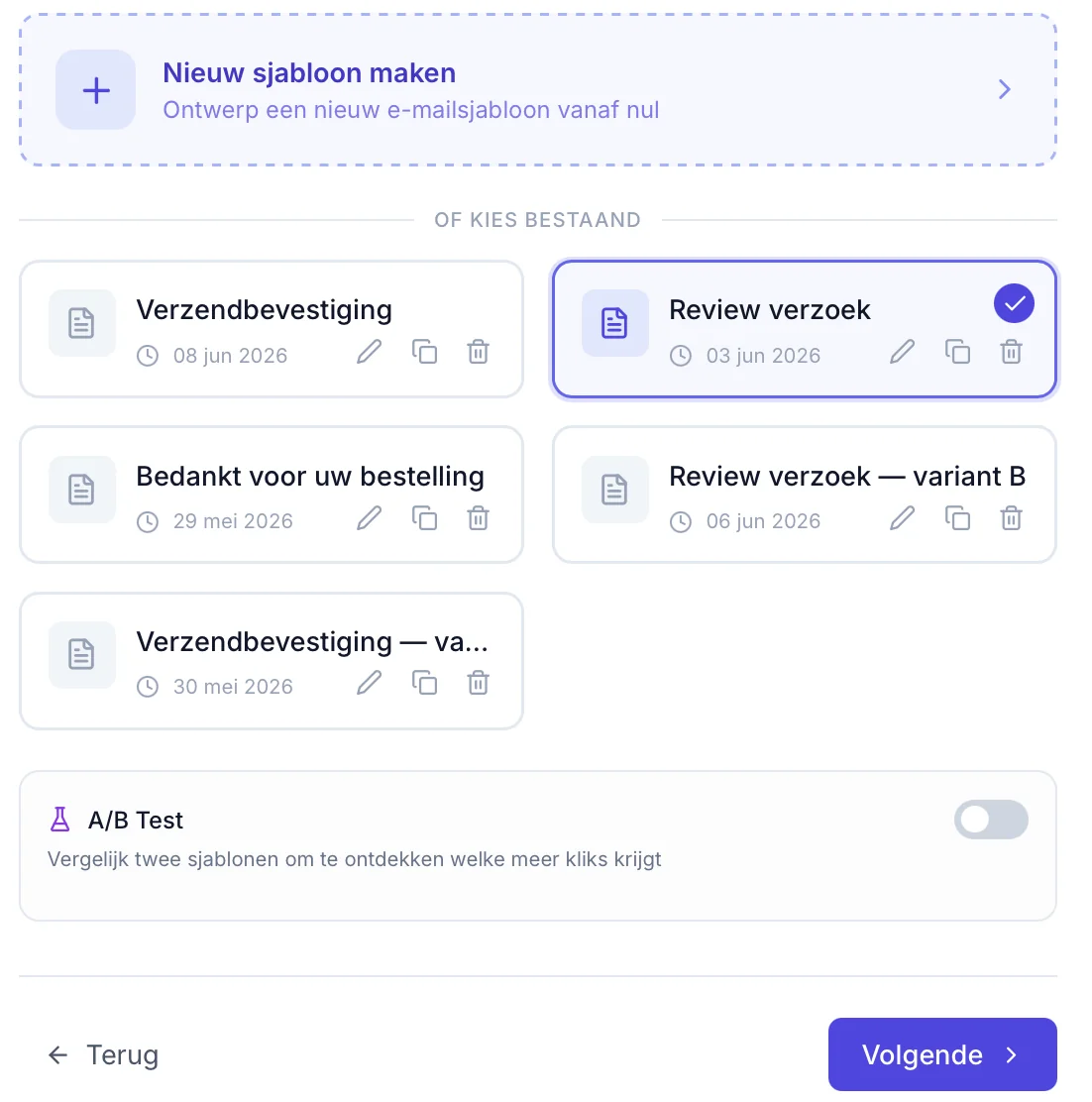 Sjabloon kiezen in ChannelChain Email Campagnes: een nieuw e-mailsjabloon maken of een bestaand review-sjabloon kiezen, met A/B-test optie.